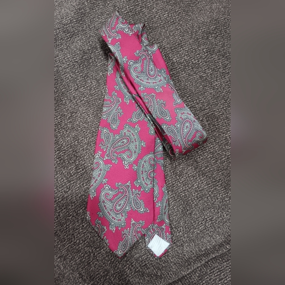 Brownstone 100% Silk Classic Men’s Tie Traditional Timeless Vintage Designer